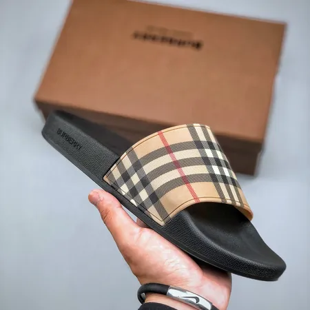 バーバリー ス スリッパ