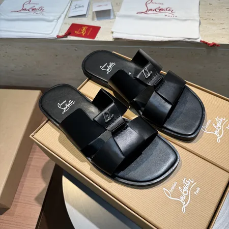 クリスチャン・ルブタン スリッパ