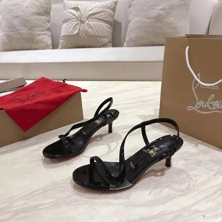 クリスチャン・ルブタン サンダル