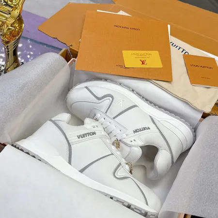 ルイヴィトン スニーカー