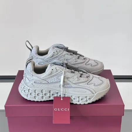 グッチ スニーカー