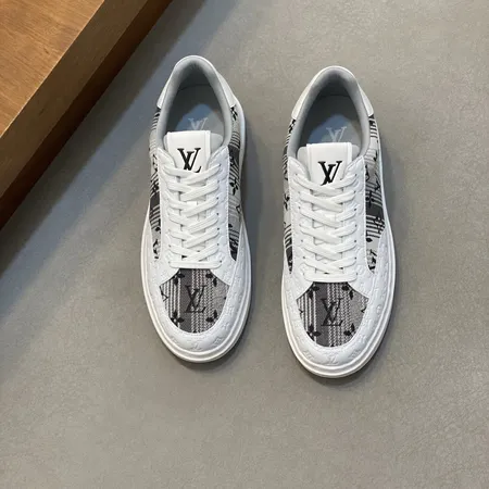 ルイヴィトン カジュアルシューズ