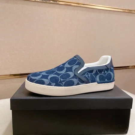 コーチ カジュアルシューズ