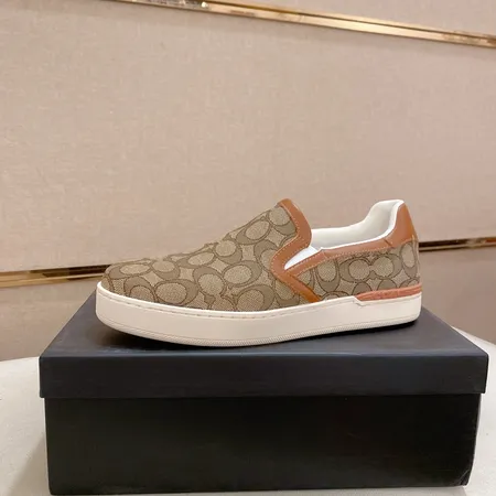 コーチ カジュアルシューズ