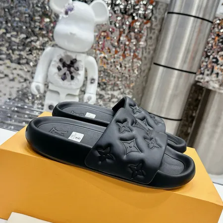 ルイヴィトン スリッパ