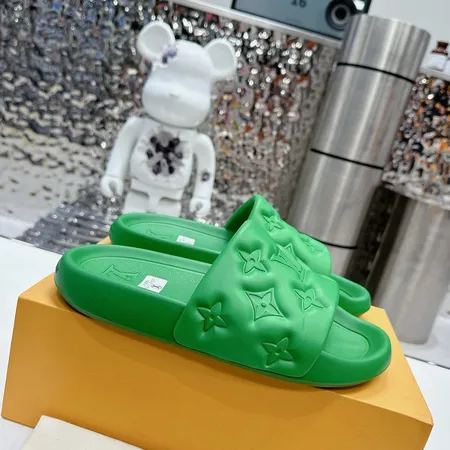 ルイヴィトン スリッパ