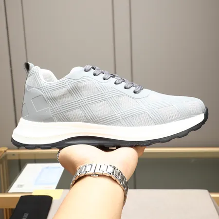 アルマーニ スニーカー