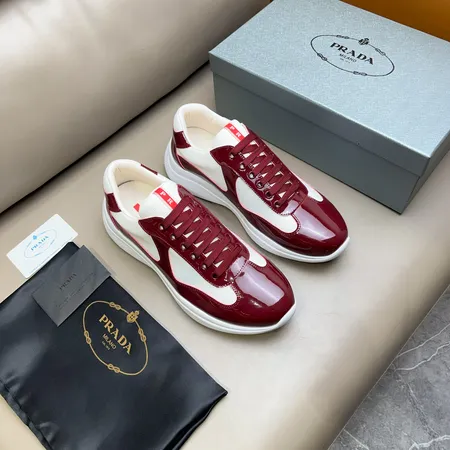 プラダ スニーカー