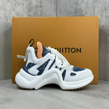 ルイヴィトン スニーカー