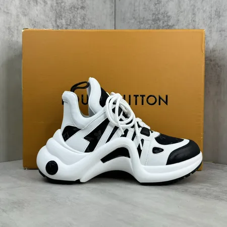 ルイヴィトン スニーカー