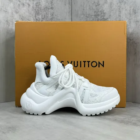 ルイヴィトン スニーカー