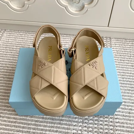 プラダ サンダル