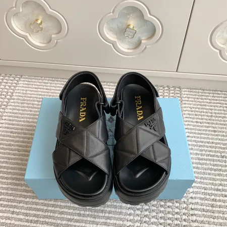 プラダ サンダル