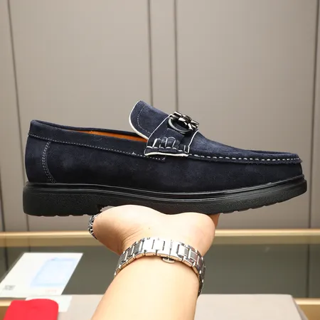 フェラガモ カジュアルシューズ