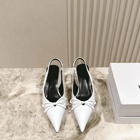 バレンシアガ サンダル