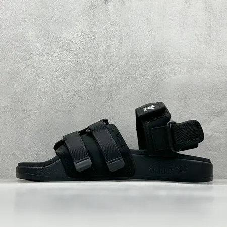 アディダス サンダル
