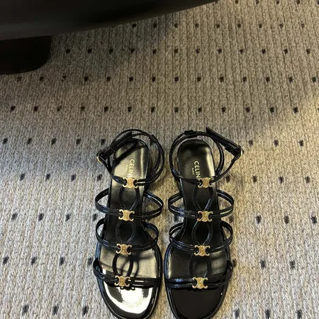 セリーヌ サンダル