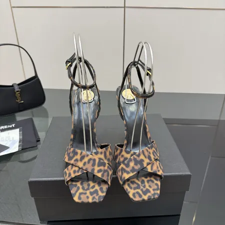 イブサンローラン サンダル