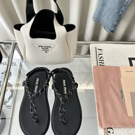 ミュウミュウ サンダル