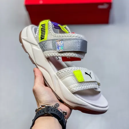 プーマ サンダル