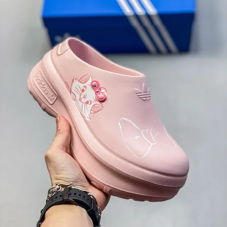 アディダス スリッパ