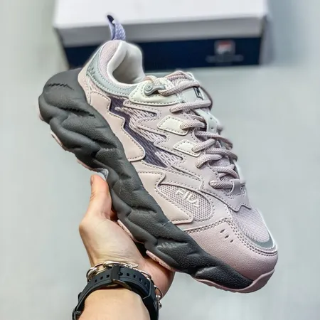 フィラ カジュアルシューズ