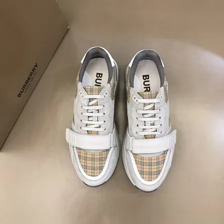 バーバリー ス スニーカー
