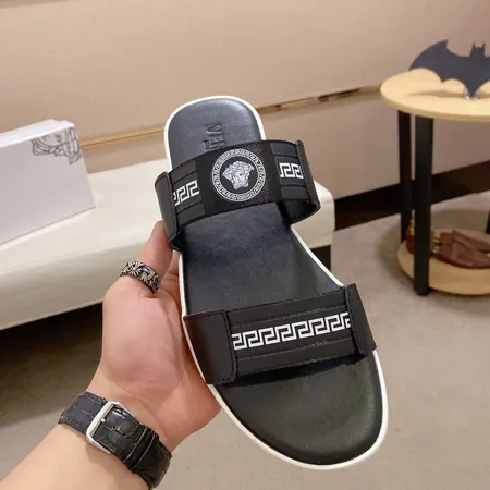 ヴェルサーチ スリッパ