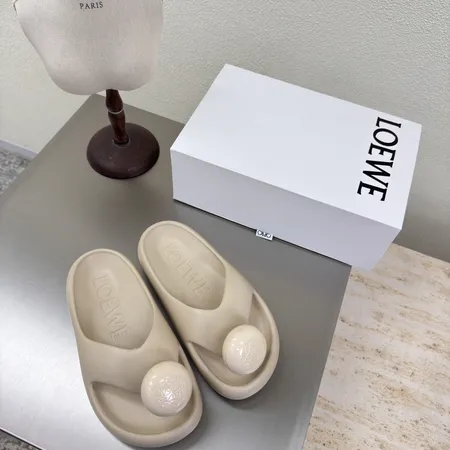 ロエベ スリッパ