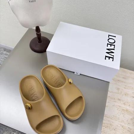 ロエベ スリッパ