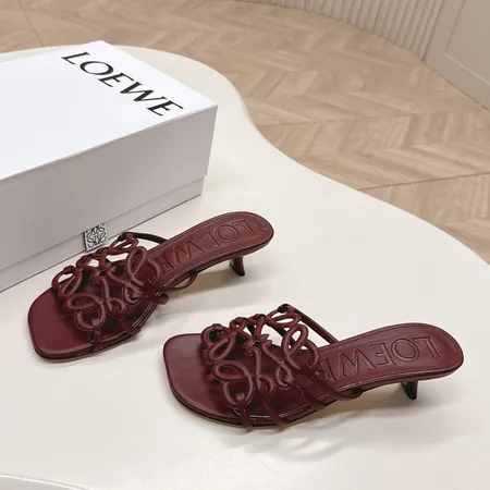 ロエベ サンダル