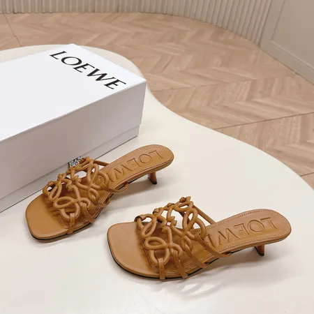 ロエベ サンダル