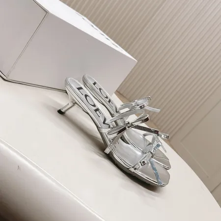 ロエベ サンダル