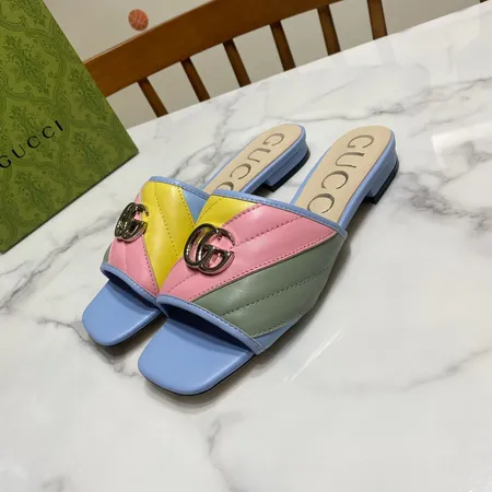 グッチ スリッパ