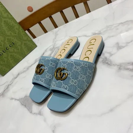 グッチ スリッパ