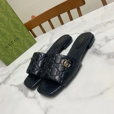 グッチ スリッパ