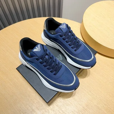 アルマーニ スニーカー