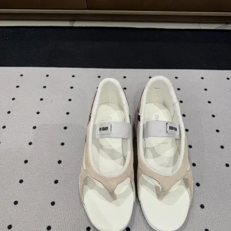 ミュウミュウ サンダル