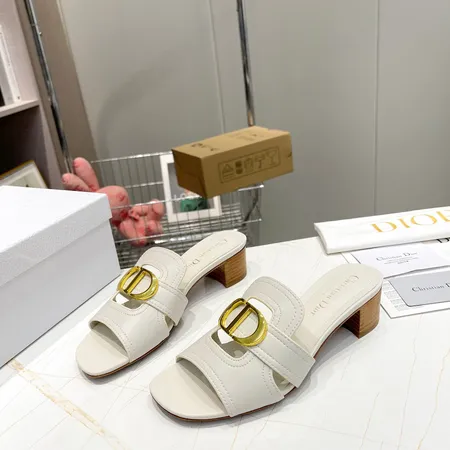 ディオール スリッパ