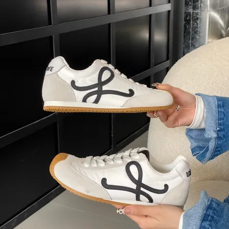 ロエベ カジュアルシューズ