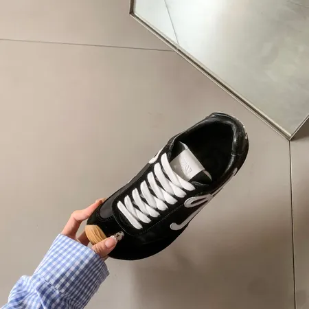 ロエベ カジュアルシューズ