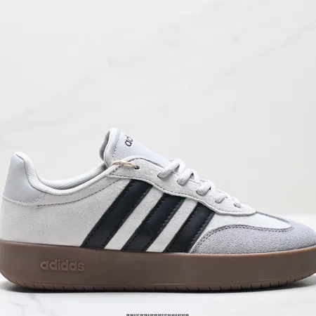 アディダス カジュアルシューズ