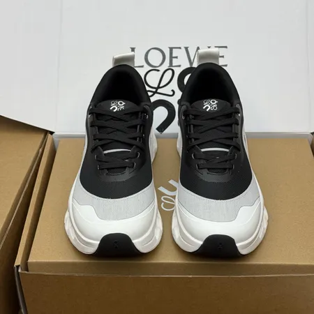 ロエベ スニーカー