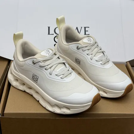 ロエベ スニーカー