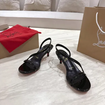 クリスチャン・ルブタン サンダル