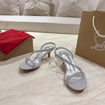 クリスチャン・ルブタン サンダル