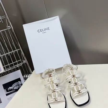 セリーヌ サンダル