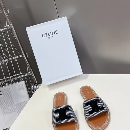 セリーヌ スリッパ