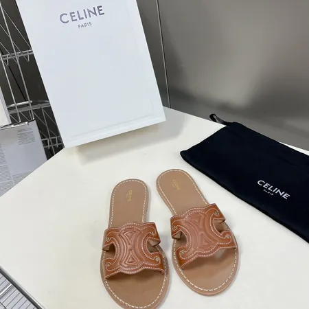 セリーヌ スリッパ