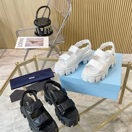 プラダ サンダル